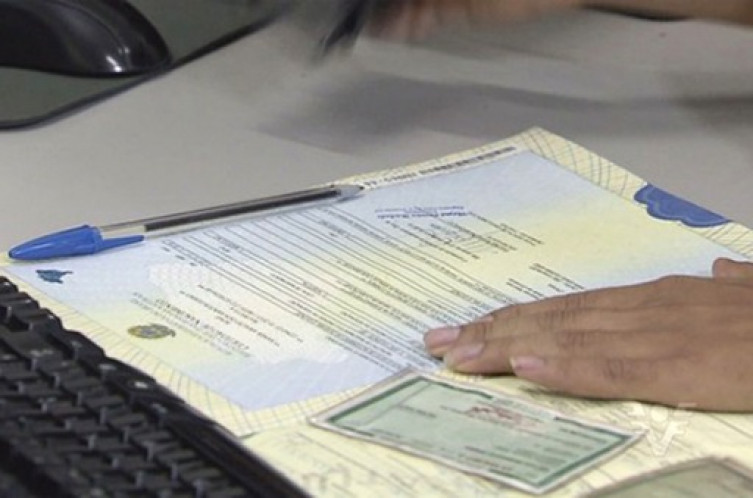 Lei muda regras para alteração de nome e sobrenome no Brasil; veja como ...